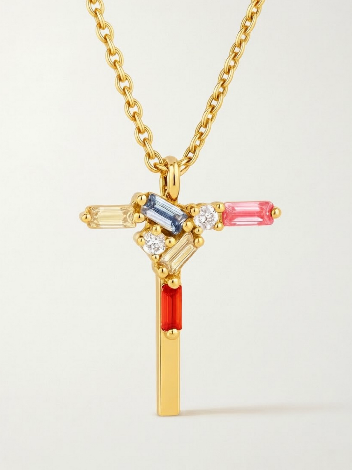 Collar Letra T