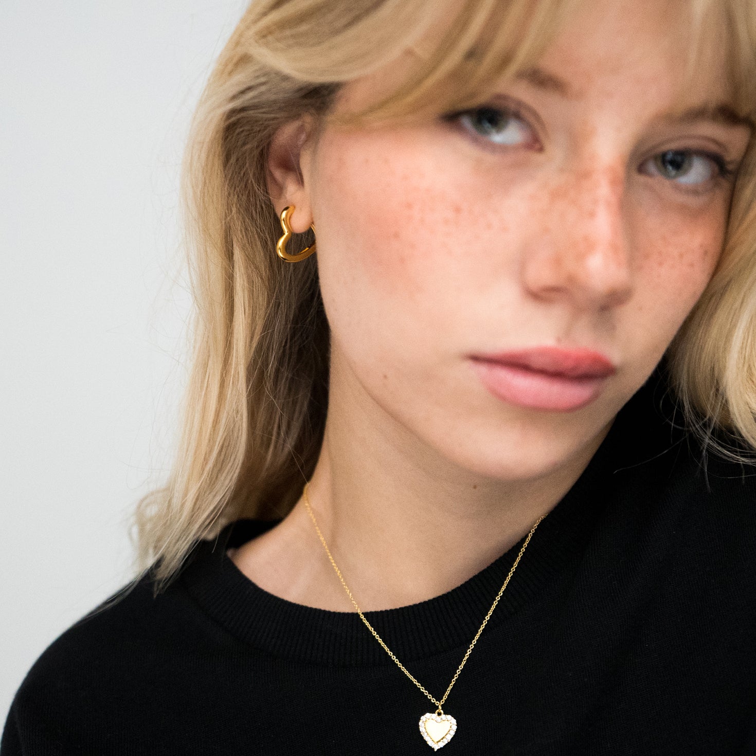 Pendientes Monique M