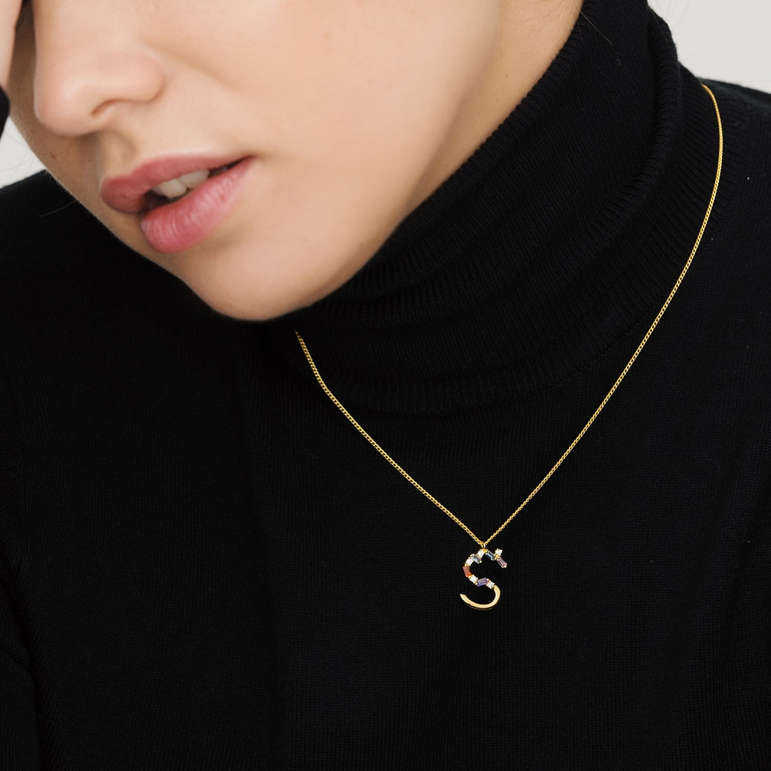 Collar Letra S