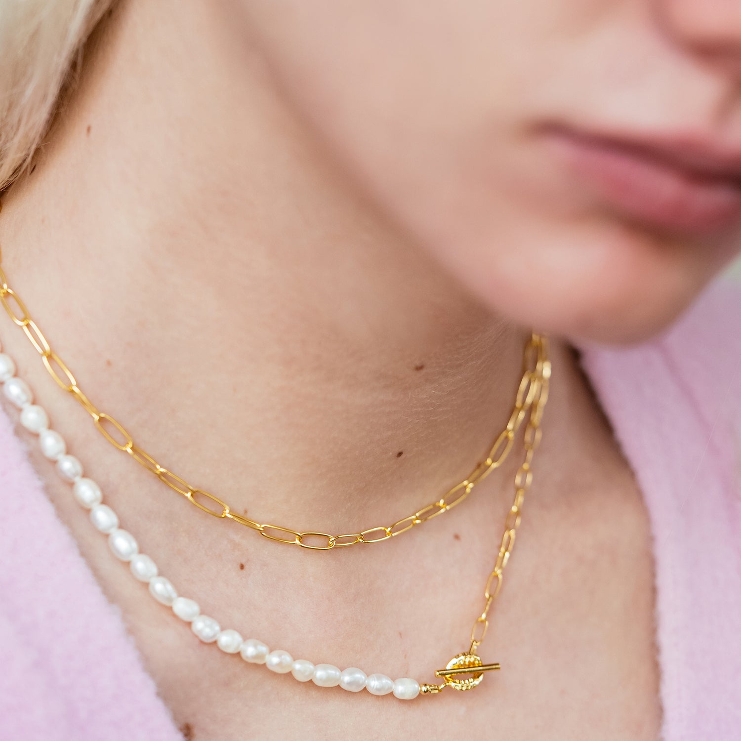 Collar Lively